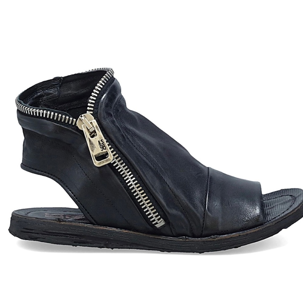 FREE SHIPPING NWT  A.S.98 Ritchie Sandal- Size 10/41